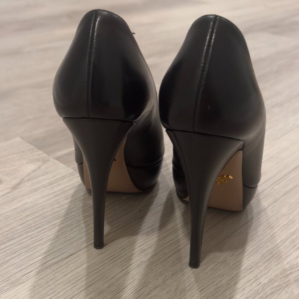Prada Black Leather Heels - Excellent Condition Size 37 - Picture 8 of 11
